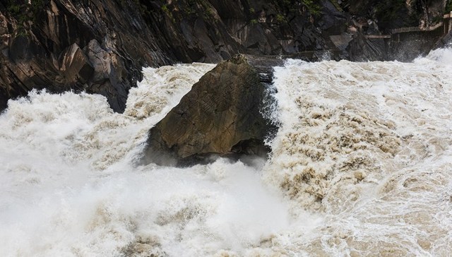 直通部委 | 水利部：确保不因开闸泄洪造成人员伤亡 邮政局：快递业务量突破300亿件