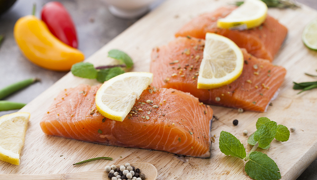 佳沃食品去年巨亏11亿，股票即将被“*ST”，却被惠通基金违规“举牌”