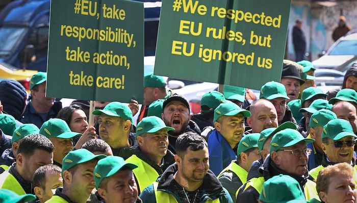 权力游戏,经济世界观,俄罗斯方块,天下故事