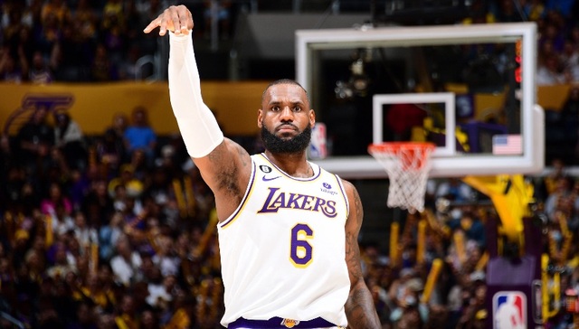 NBA常规赛收官静待附加赛，多位球队老板上榜福布斯亿万富豪