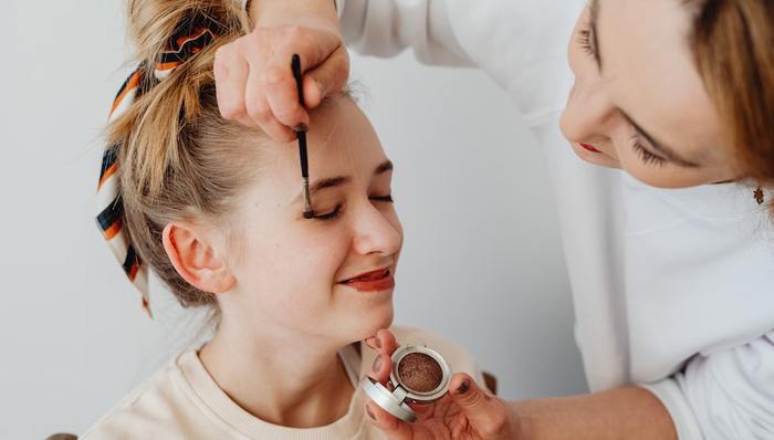 化妆,儿童彩妆,监管,