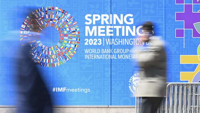 金融稳定风险持续，IMF下调今年全球经济增长预期至2.8%