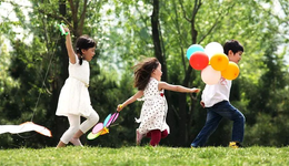 年产14亿件，年销700亿，这个小镇承包了国内三分之二的童装