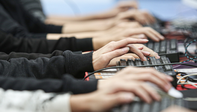 JDG获得LPL春季赛冠军，腾竞体育详解新十年规划