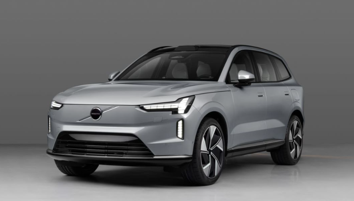 沃尔沃史上最豪华车型亮相，放言“我们会的新势力十年都学不会” | 2023上海车展