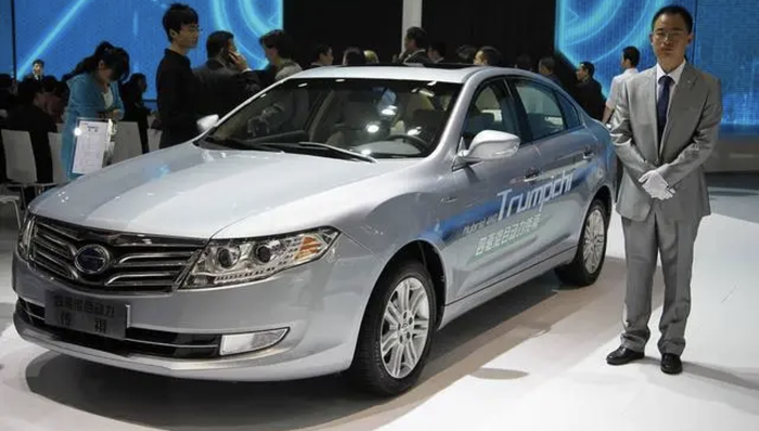 闪电快讯 | 吉利银河L7亮相上海车展 智能座舱语音唤醒仅需0.5秒