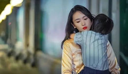 退保，中产有娃家庭的一场隐秘卸重