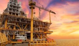 对传统能源依旧看好？巴菲特与西方石油的戏剧化故事