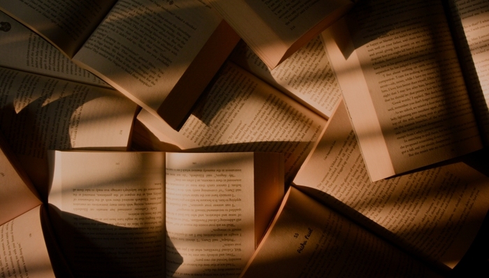 世界读书日,图书市场,移动电商,直播电商,全国实体书店经营情况调研报告