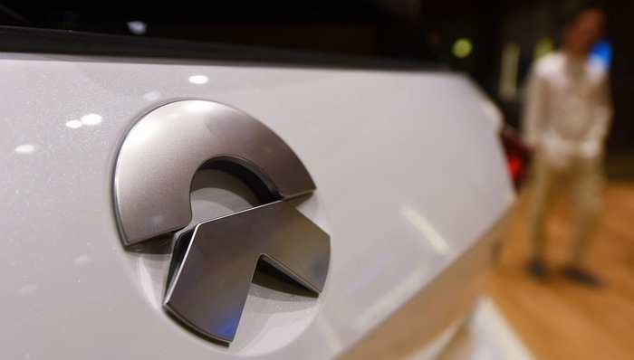 汽车行业内卷，蔚来员工3年加班500小时