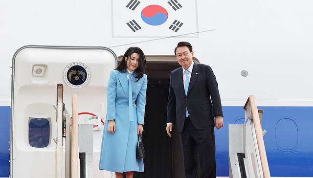 为访美送上大礼，韩国将日本重新拉入出口白名单