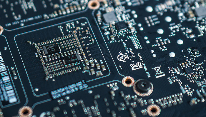 “白马股”东山精密：营收靠并购，研发垫底，实控人袁氏父子3年套现30亿