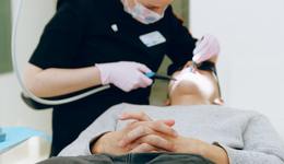 口腔行业激荡30年：创新者们的尝试、难题与未来