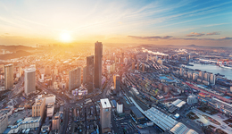 專家熱議經(jīng)濟(jì)復(fù)蘇后勁：促消費(fèi)根源在就業(yè)，用改革解結(jié)構(gòu)性問題