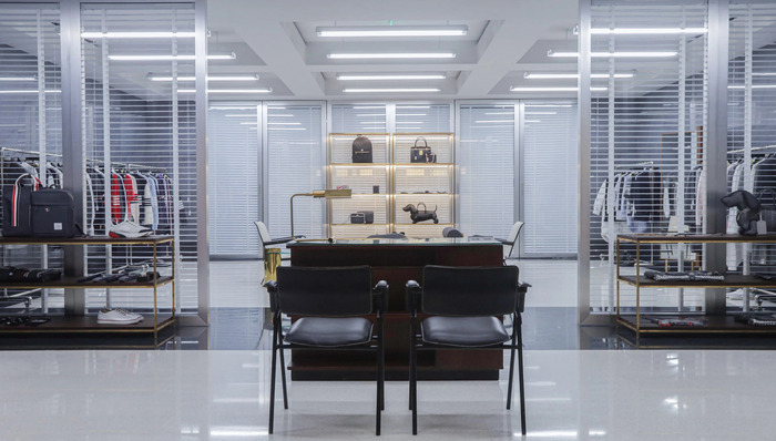 【深度】凭四条杠在中国出圈的Thom Browne：我不是潮牌