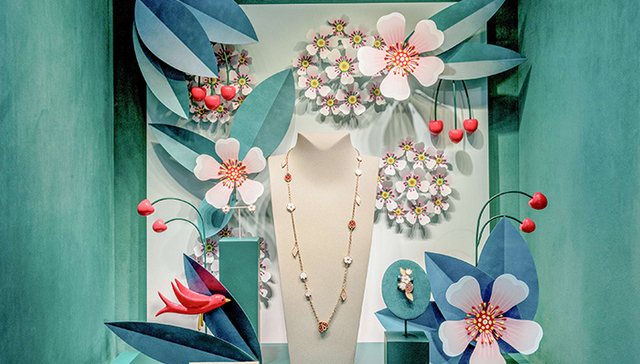 梵克雅宝开启春之礼赞，Moncler发布2023夏季系列形象大片 | 是日美好事物