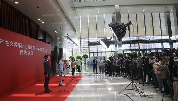 上海团代会代表通道,青春代言人