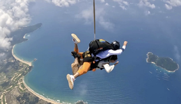 5分钟5000元，五一挤到天上了