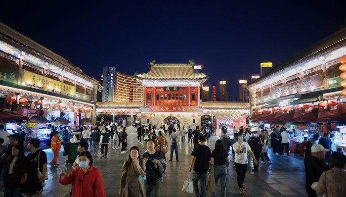 五一假期消费全梳理：出行、旅游、餐饮零售和地产销售成色各几何？