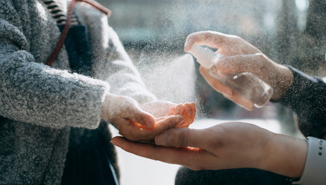 3年多后世卫对新冠疫情降级，这意味着什么？