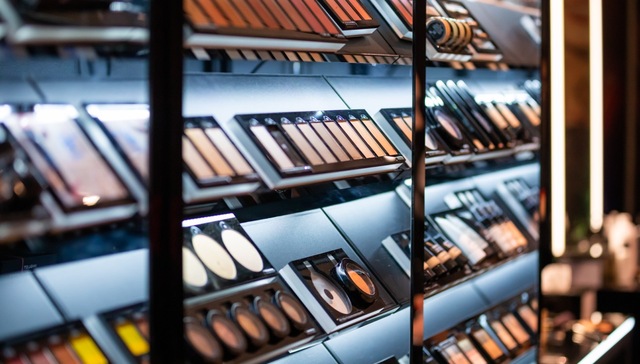 “最难2022”，本土上市美妆公司捱过来了吗？