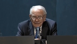 最近，巴菲特又赚了2000亿