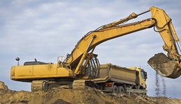 4月挖掘机销量同比跌两成多，国内降幅有所收窄 | 基建晴雨表