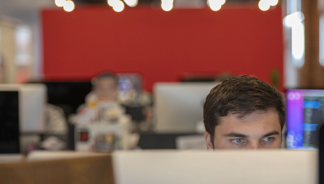 四天工作制：实验奏效，如何推广？