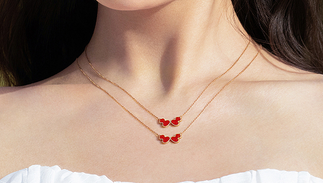 Qeelin推出全新Wulu Echo系列，Pink Bear与三丽鸥家族打造甜酷少女 | 是日美好事物