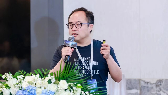 蓝驰创投朱天宇: “X-GPT”时代建立产业壁垒,数据比模型更重要