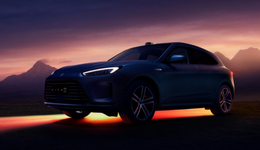 赛力斯急需“外援”