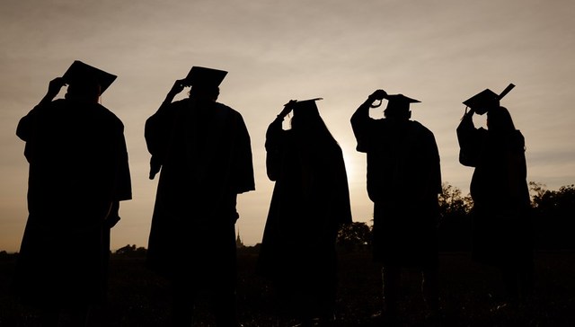 直通部委 | 5部门：建立高校毕业生毕业去向登记制度 水利部：长江流域今年旱涝并重