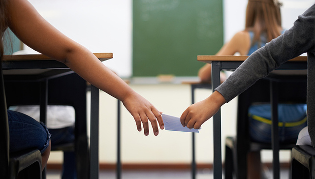 AP大考疑似大规模泄题，影响几何？