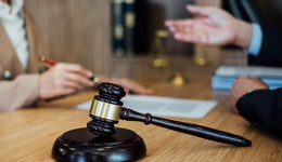 年報(bào)難產(chǎn)，“保健品第一股”交大昂立被立案，業(yè)績(jī)持續(xù)下滑、管理層內(nèi)斗不休