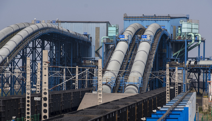 这个主要依靠内贸的港口，吞吐量世界第二