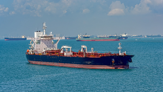 新船下单难，二手油轮价格涨至近15年最高水平