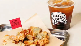 转型“馄饨咖啡”，顾客催着营业，小吃是咖啡馆的良药？