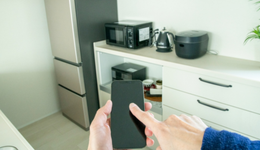 美的智家、海爾智家，吹響新一輪AI競(jìng)賽號(hào)角