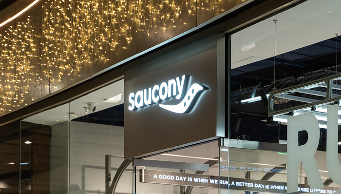 索康尼母公司一季度收入42亿，特步第二增长曲线初步成型