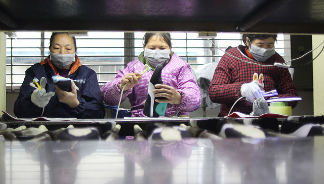 代工巨头宝成一季度营收下跌超一成，球鞋代工不香了