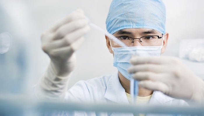 针对XBB变异株的国产新冠疫苗获批临床，钟南山称其将“很快面世”