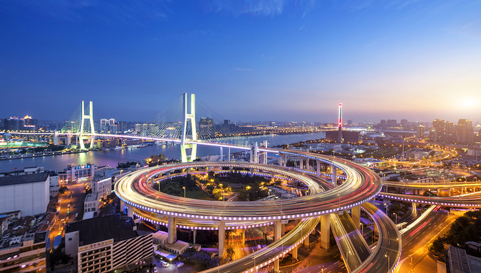 中国财政的未来：如何化解财政困难？