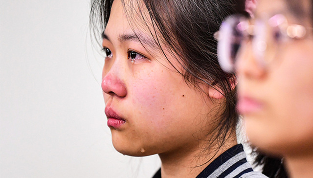 【图集】心理健康日：心理健康问题低龄化，年轻人如何学会“爱自己”？