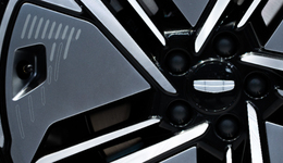 联手长安汽车，新能源“后进生”吉利，还有机会弯道超车吗？