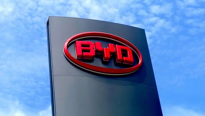 闪电快讯 | 比亚迪回应长城举报 新旧自主品牌一哥位置之争