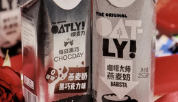 茶咖赛道的奶底暗战：从植脂末到燕麦奶