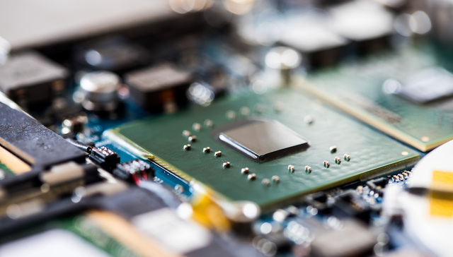 美国80年代芯片设计业如何起步，以及DARPA的催化作用丨书摘