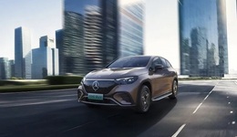 【圖集】尺寸更大、價格倒掛，北京奔馳第五款純電車型EQE SUV正式上市