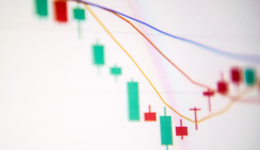 光伏板块走低，天合光能跌超16%、市值下破千亿