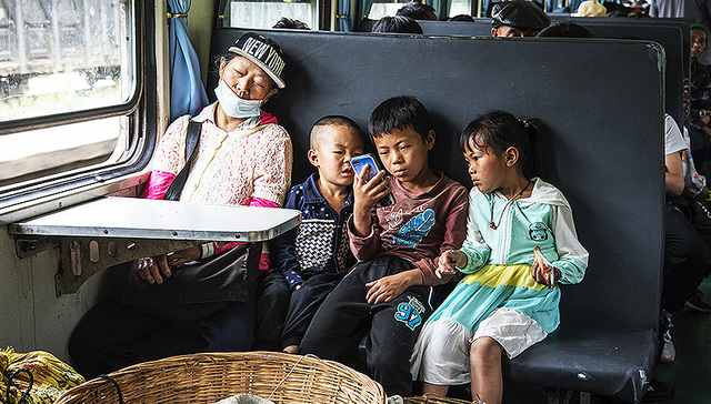 【图集】儿童节，聚焦手机世界中的未成年人